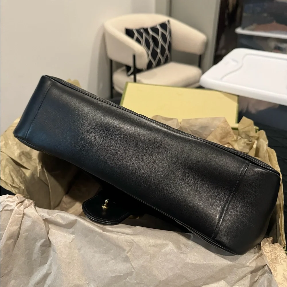 Gucci Marmont Leather Shoulder Bag in Large Size - Picture 5 of 14